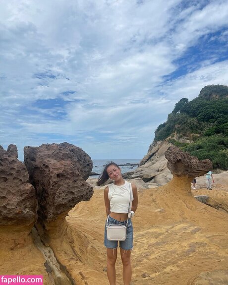 黒人ママオンリーファンズ セクシー裸 ギャラリー