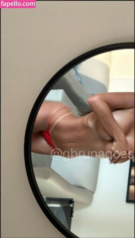 Bruna Goes エロティックモデル 写真