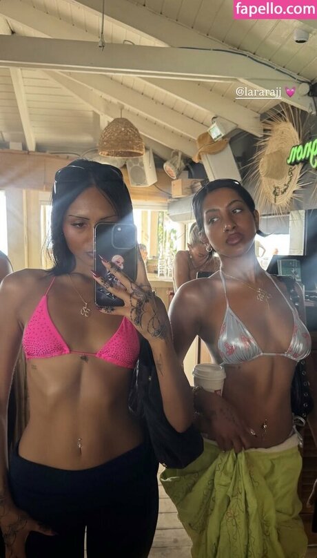 オンリーファンズでのセクスティング ポルノグラフィック 写真