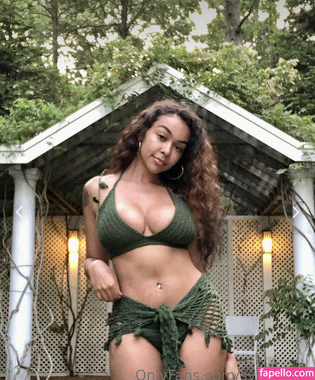 巨乳 パイズリ OnlyFans エロ 写真