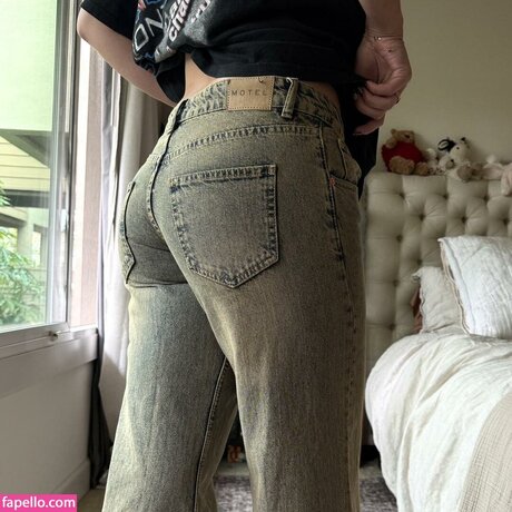 Kaylee Marvin XXXモデル 画像