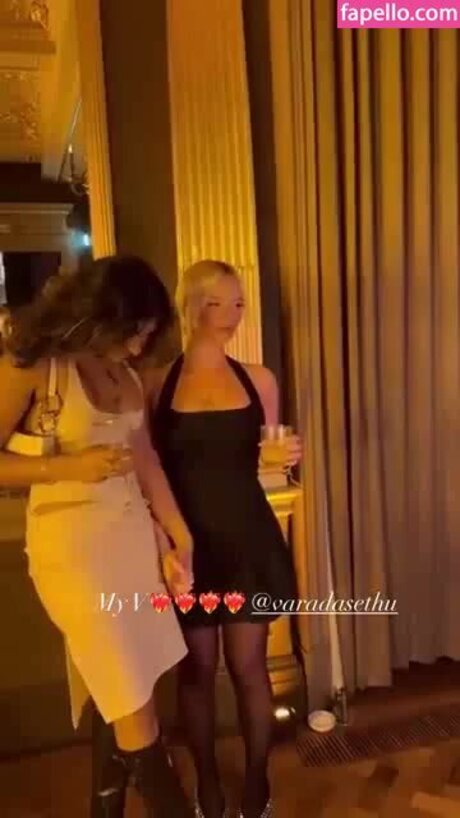 逆騎乗位 オンリーファンズ 裸 写真