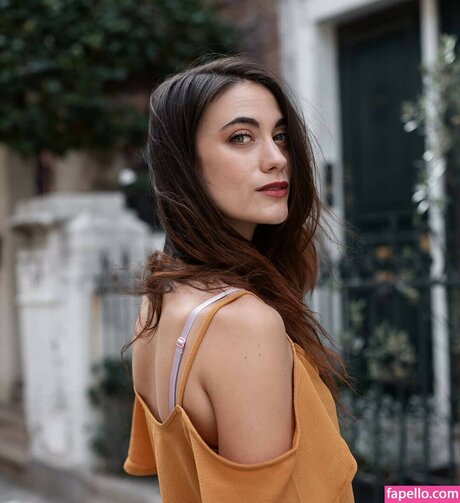 maghla_ 裸のモデル 画像