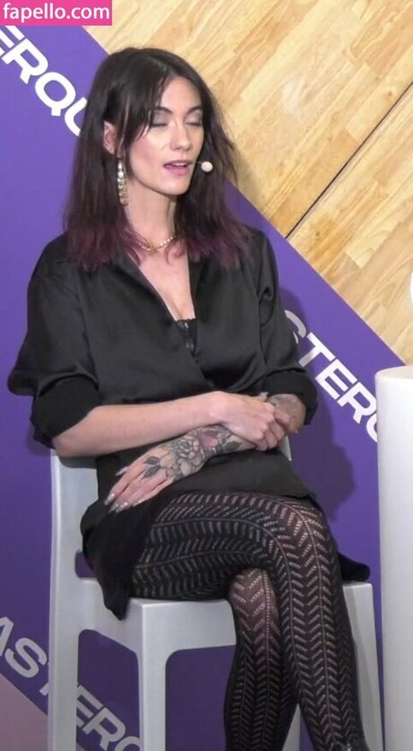 maghla_ ヌードスター 写真