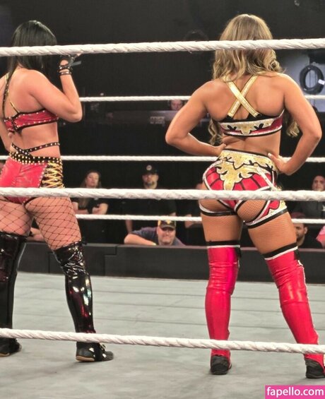 Fallon Henley アート女優 画像