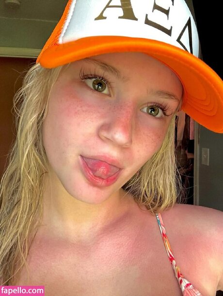 Mads Thompson Maddiiedee かわいいスター ギャラリー