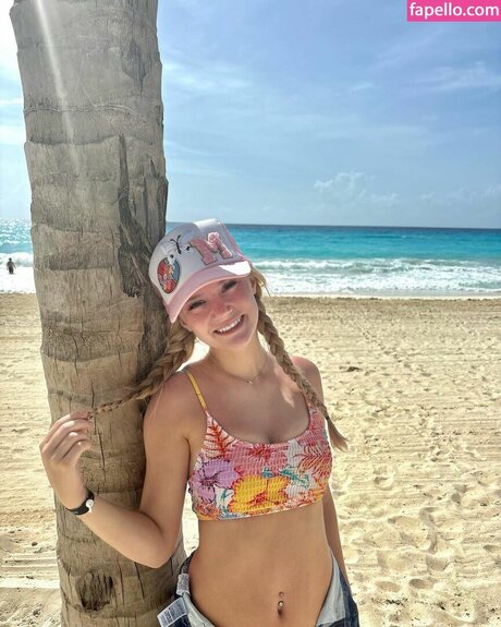 Mads Thompson Maddiiedee セクシーなスター 写真