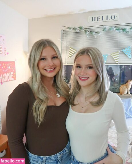 Mads Thompson Maddiiedee セクシーモデル 写真