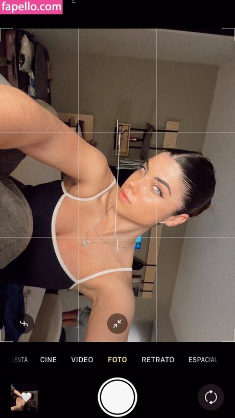 裸の熟女オンリーファンズ えろた 画像