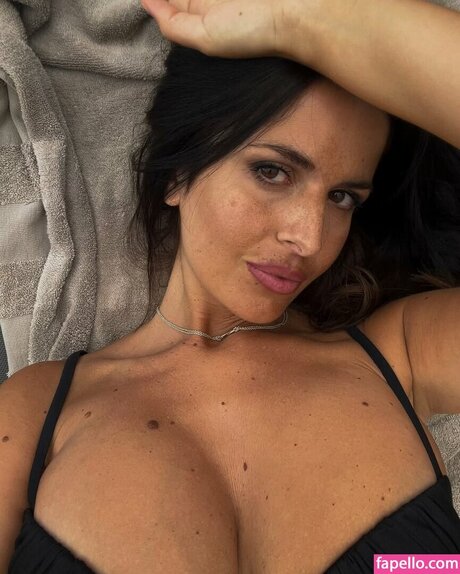 Erika Ricci 可愛いモデル 画像