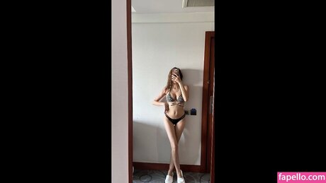 BBW フェイシャル OnlyFans ポルノグラフィック ギャラリー