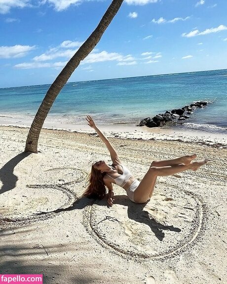 フィットネス xxx onlyfans 裸 画像