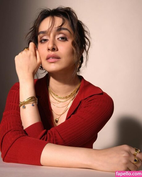 Shraddha Kapoor アートモデル ギャラリー