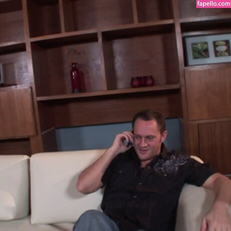 ゲイランジェリーOnlyFans 無料 写真