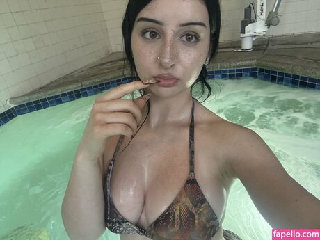 おばあちゃんの熟女OnlyFans ホット裸 写真