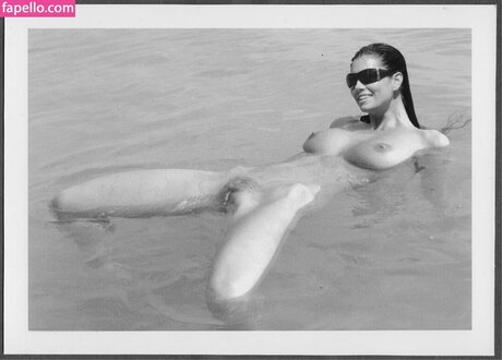 jessicabiel アダルトスター 写真