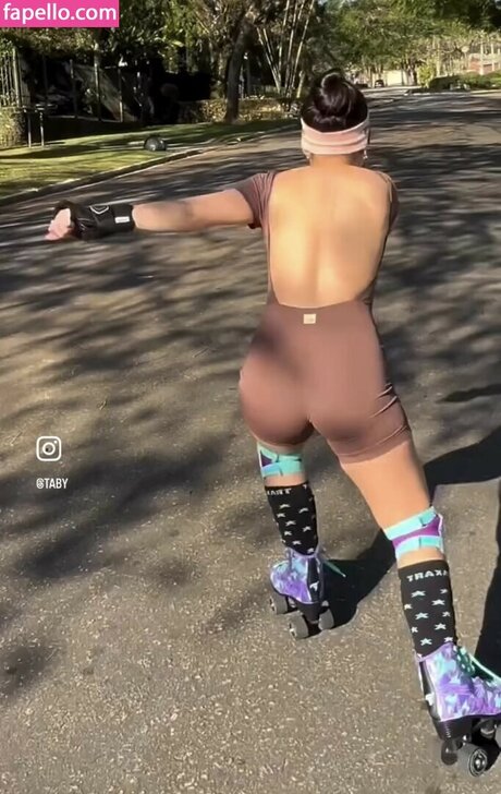 Taby Carvalho HDポルノスター 画像