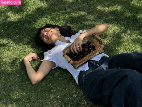 Om4ly 最高の女優 写真