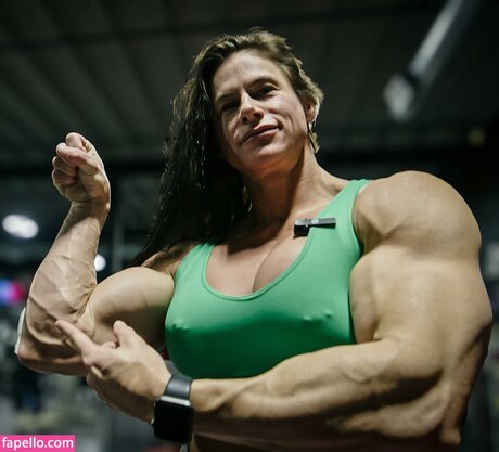 Kristen Nun 無料のポルノスター ギャラリー