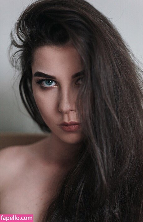 Katarina Shterenberg ポルノ女優 写真