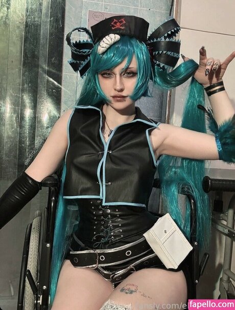 大学生カップルのオンリーファンズ 裸 写真