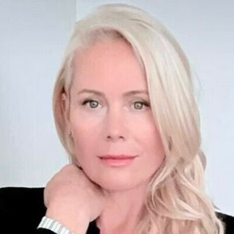 Anne Kukkohovi アート女優 画像