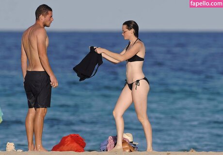 Alexis Bledel 無料モデル 写真