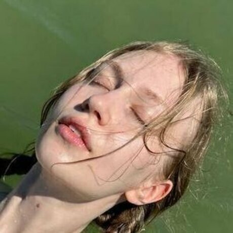 熟女 太め OnlyFans 無料セックス ギャラリー