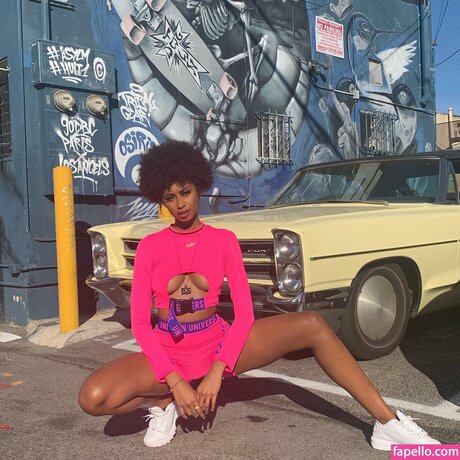 BBW パウグ オンリーファンズ えろ ギャラリー