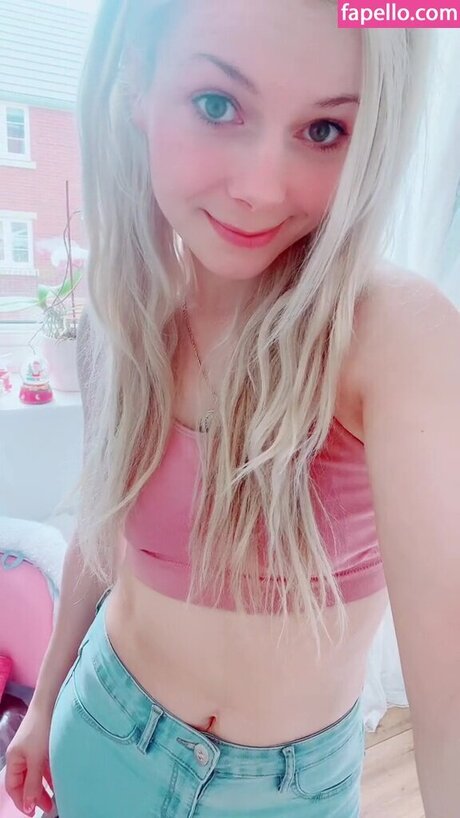 SmileyDani158 アダルト女優 画像