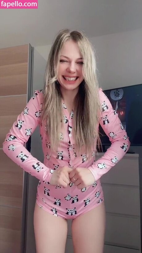 SmileyDani158 素敵なモデル 写真