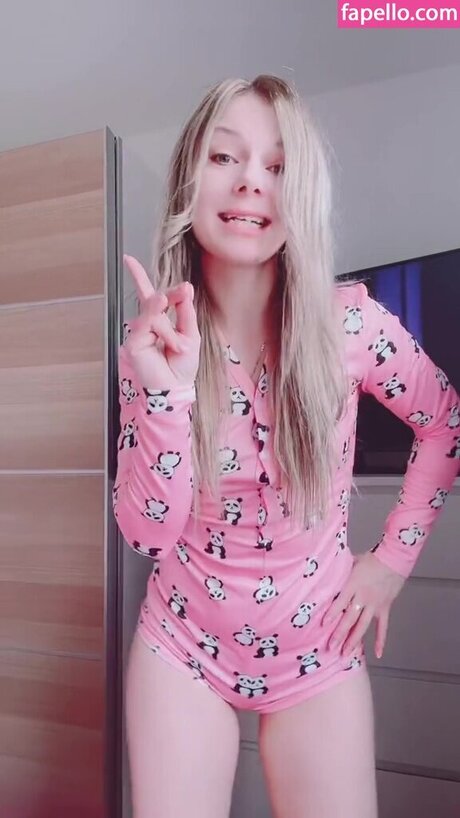 毛深いラテン系オンリーファンズ 無料 画像