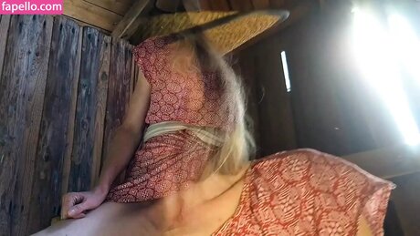 トゥインクスオンリーファンズ エロ 写真