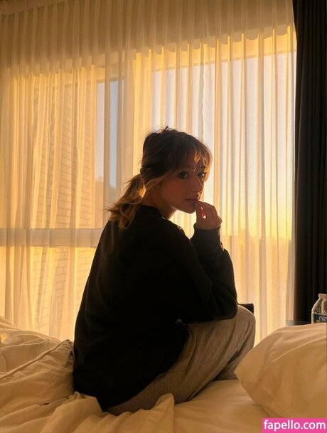 足ヌードオンリーファンズ セクシーヌード 写真