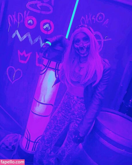 ティーン乱交OnlyFans えろ 写真