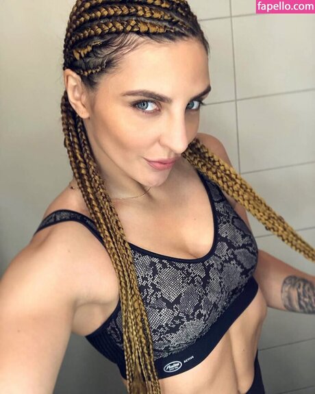 Christina Hammer アダルトスター 写真