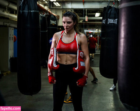 Christina Hammer ポルノスター ヌード ギャラリー