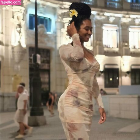 Jessica Nahomy 最高のモデル 写真