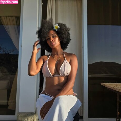 Jessica Nahomy トップポルノスター 写真