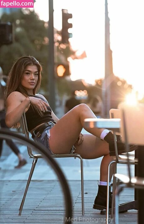 手コキ 主観視点 オンリーファンズ 無料裸 画像