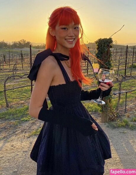 ゴス3P OnlyFans 無料ポルノ 写真