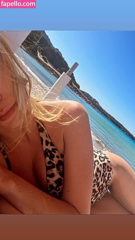 tonyapredko エロティックモデル 画像