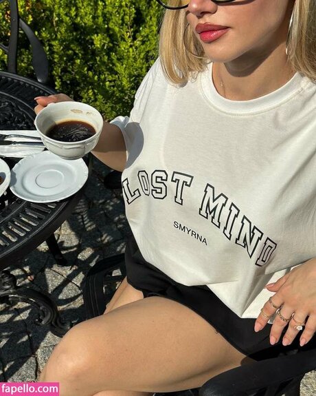 Duygu German 高品質のスター 画像