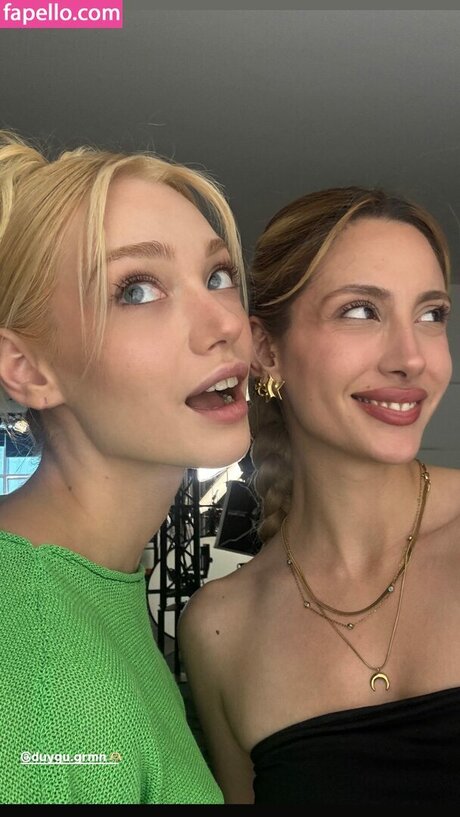 Duygu German アート女優 画像