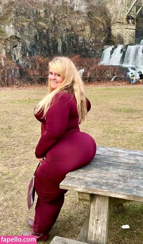 パウグプリンセスOnlyFans セクシーxxx 写真