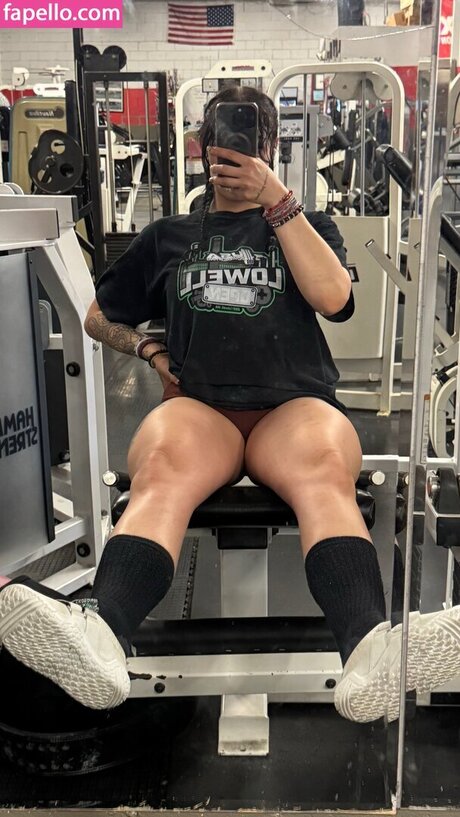 かわいいシーメールオンリーファンズ アダルト 画像