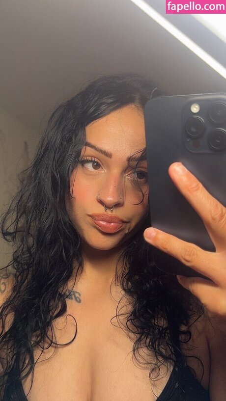 小人の裸OnlyFans ポルノグラフィック 写真