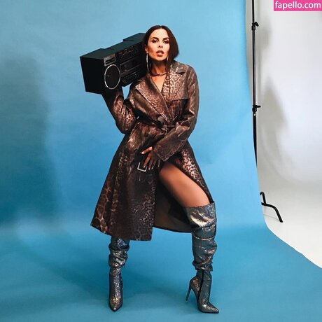 Anastasia Kamenskykh エロティックなモデル アーカイブ