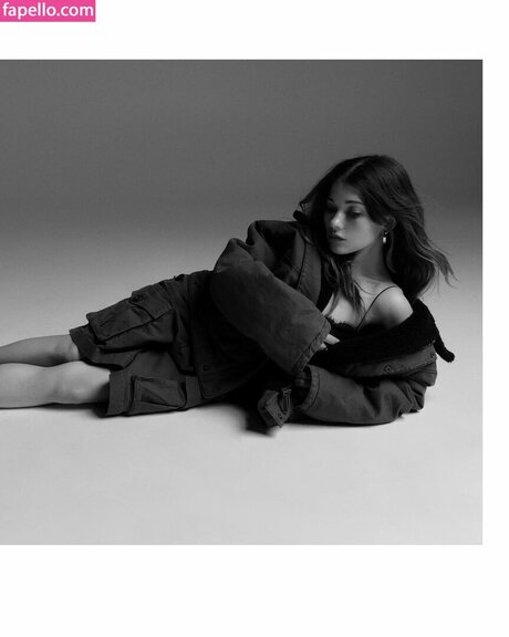 アジア人のティーンの足 オンリーファンズ アートヌード 写真