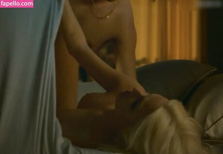 Valentina Zenere エロティックなスター 画像